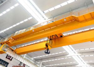 Conheça o pórtico móvel com talha elétrica da Rovela 