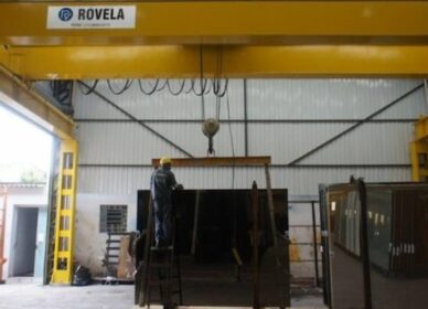 Ponte rolante uni-viga: solução sob medida para elevação de cargas
