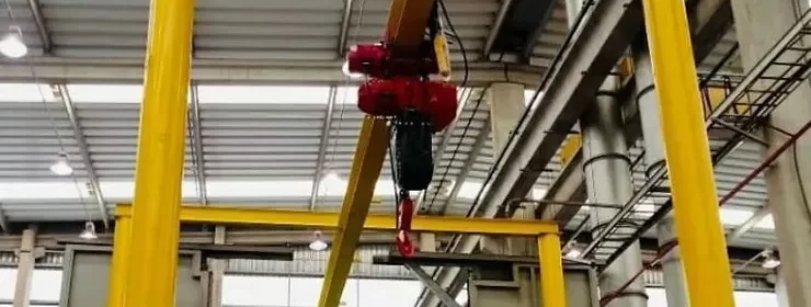 Conte com a monovia com talha da Rovela